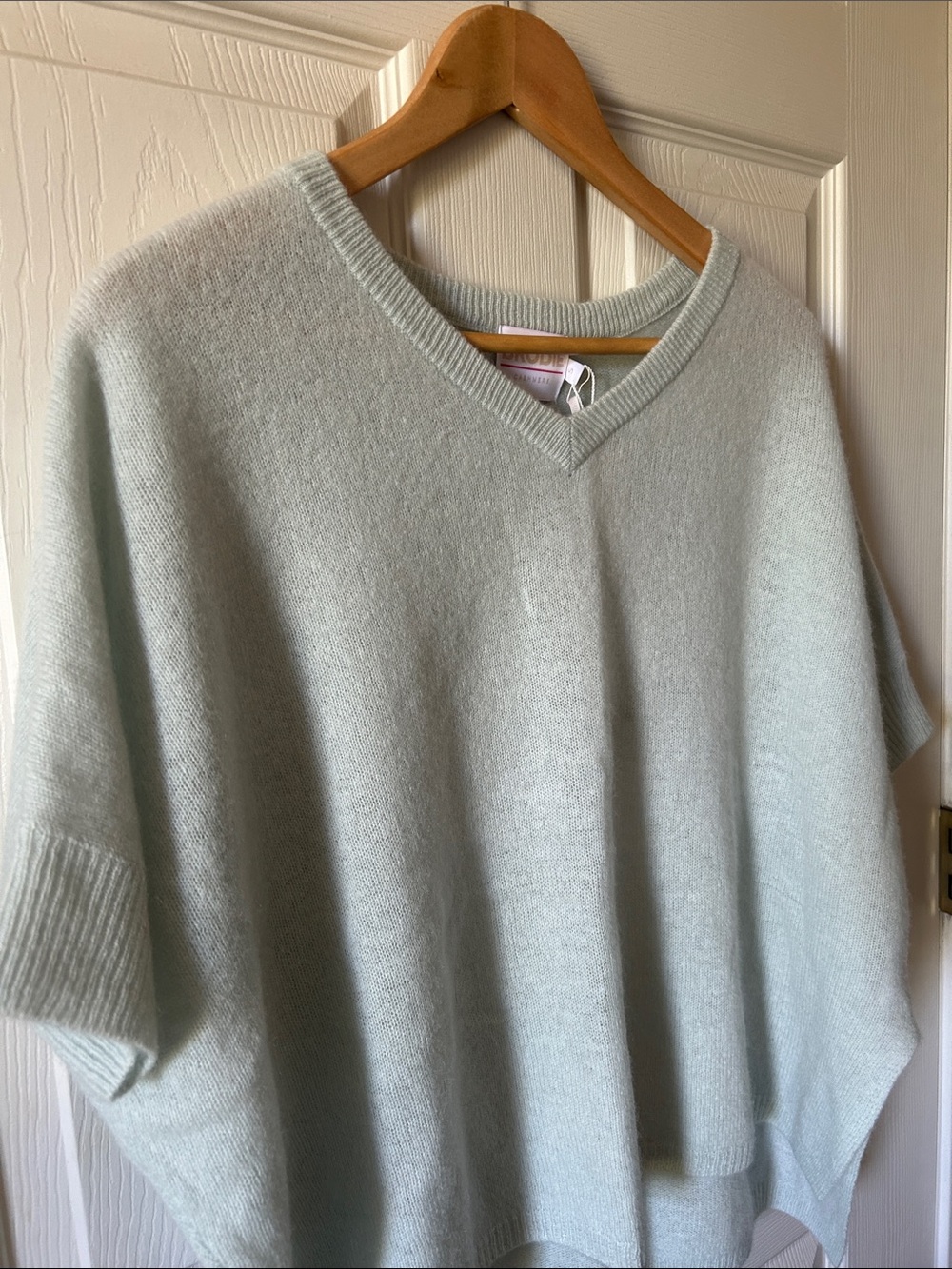 Brodie Cashmere Brontë Tee V-Neck Short Sleeve Sweater in Morning Dew Sz Small - Picture 3 of 12